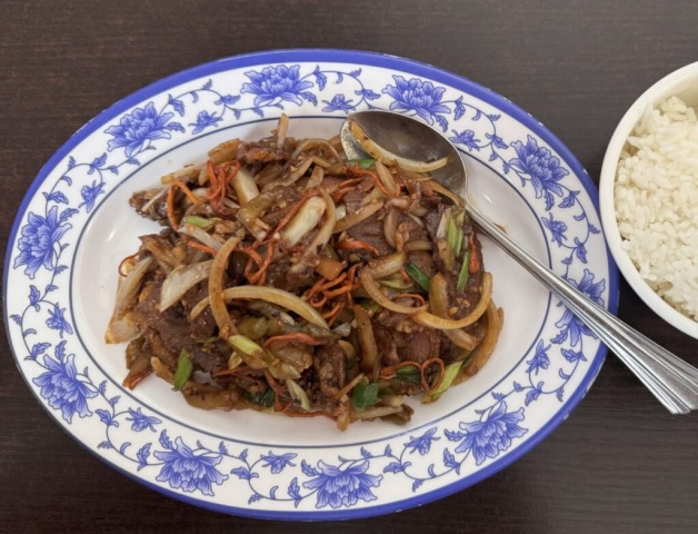 TOP ISLANDのモンゴリアンビーフ