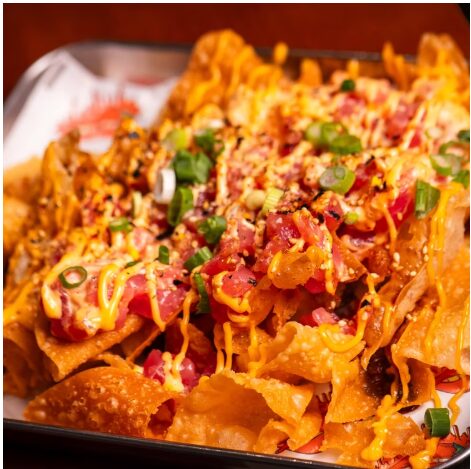 mananpikaのポキナチョスはローカルにも人気の一品です。