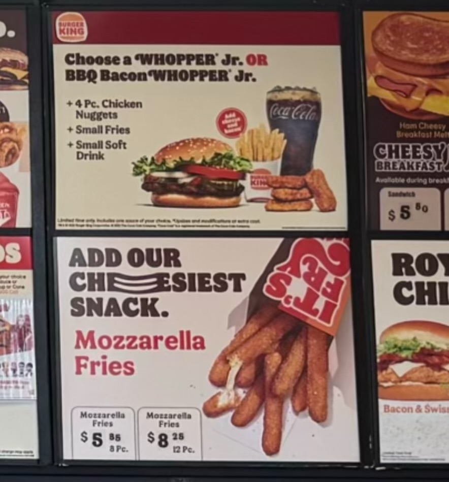 バーガーキンググアムセンターにあるメニューです。チーズが好きな方にはチーズスティックです。