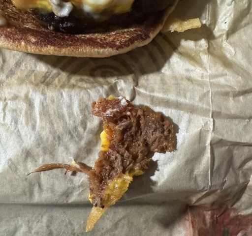 このコーンビーフのようなものがブリスケットです。