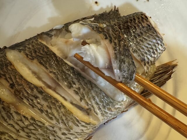 身がほろっと崩れる白身