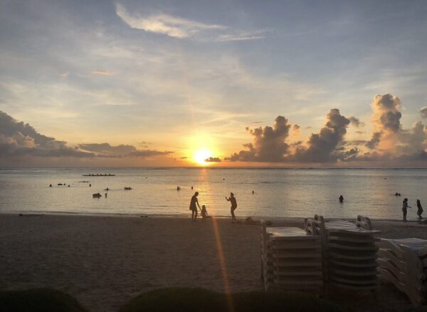 タモンビーチのサンセットです