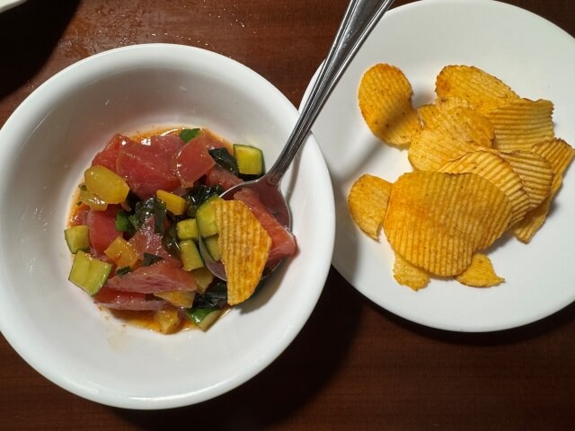 I tried Karamucho Sriracha with tuna poke.