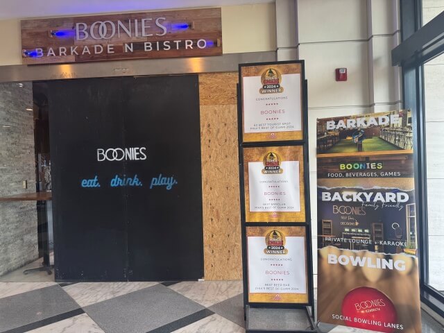 グアムのトニーローマの隣にはBooniesというバーがあります。