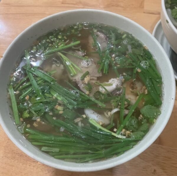 フォーバジ本店で食べたフォーが2号店でも食べれるそうです。