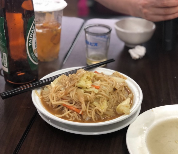 Reference: stir-fried noodles from a Taiwan street stall