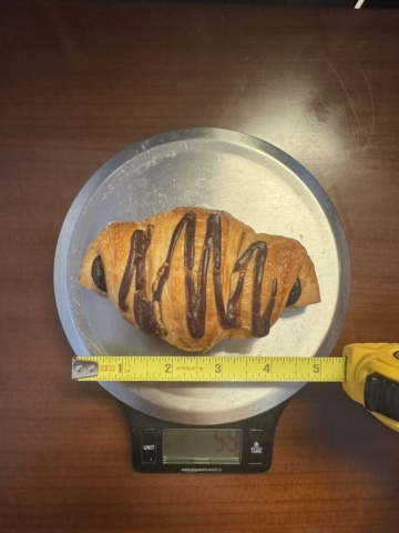 Length of the chocolate croissant