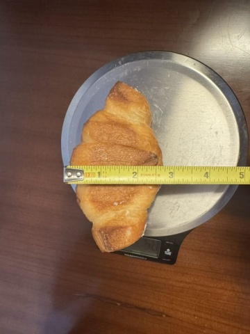 Width of the chocolate croissant