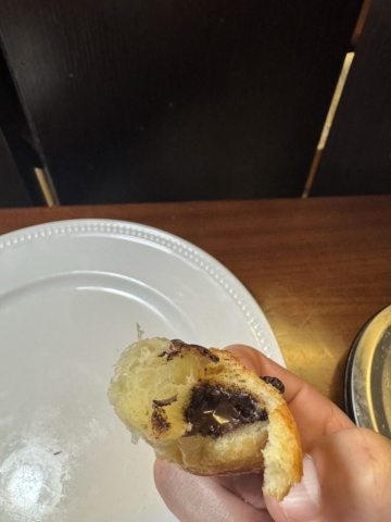 Inside layers of the chocolate croissant