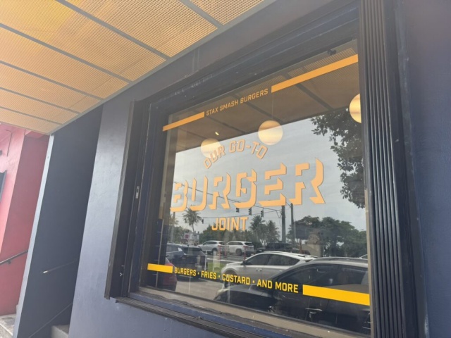 スタックスはいつもお客さんでいっぱいです